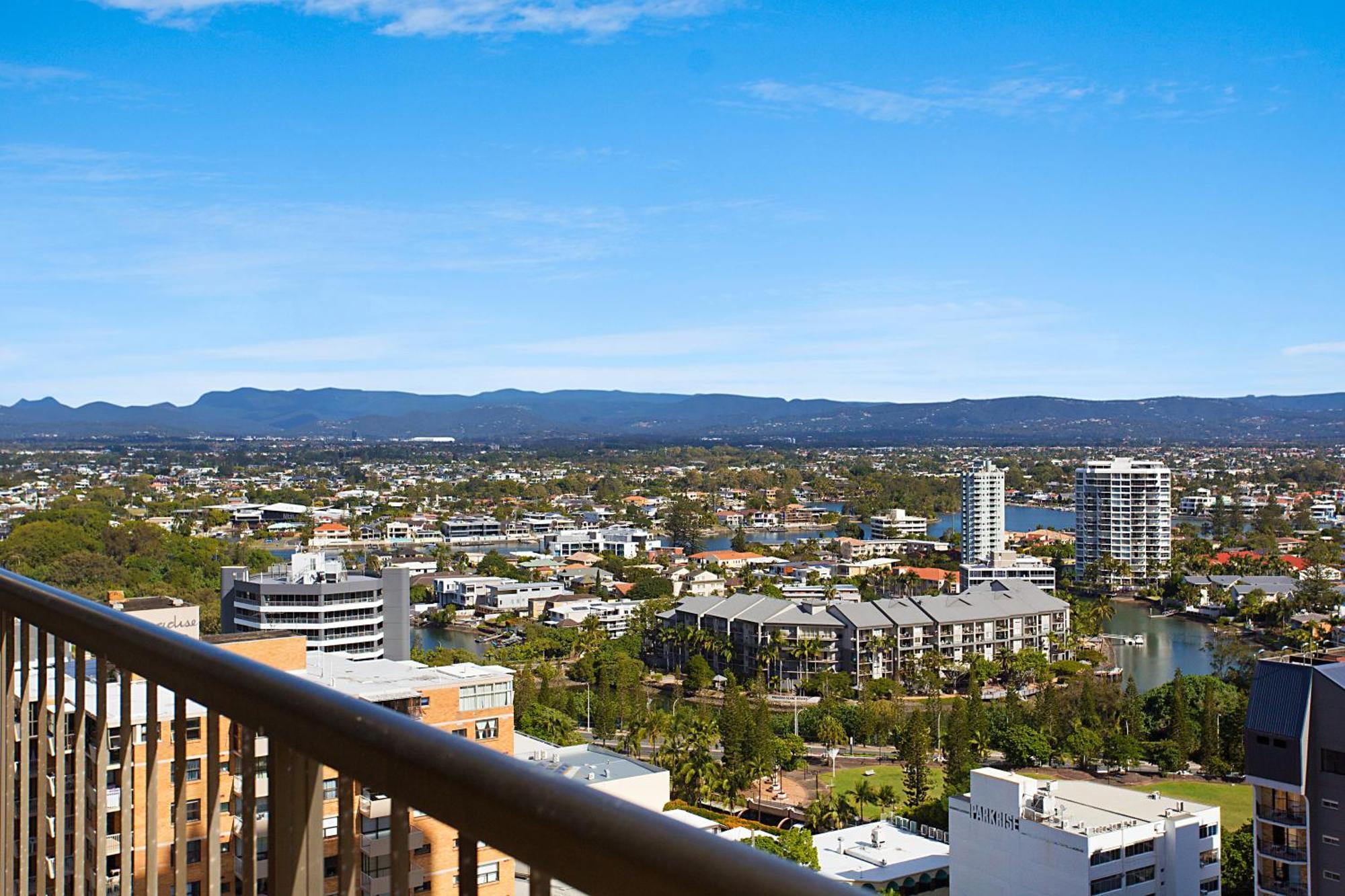 Paradise Centre Apartments Managed By Gchs Gold Coast Exterior photo